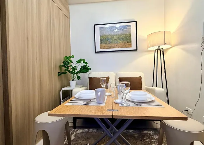 Fame Residences Luxe Haven By Easy Apartamento